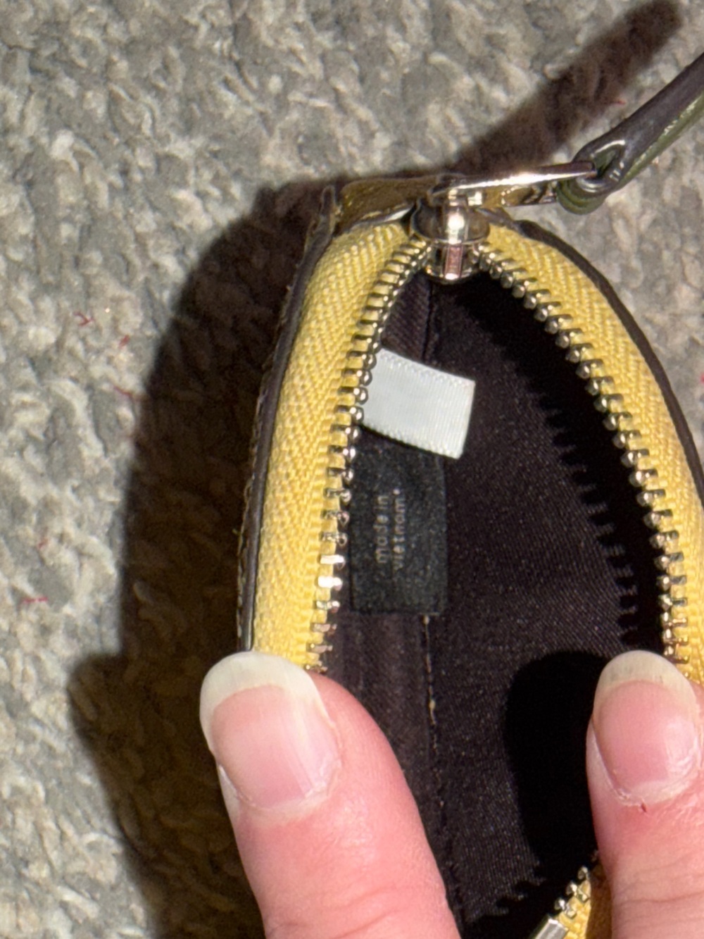 Coach Limited Edition Lemon Shaped Glitter Coin Purse - Picture 6 of 6